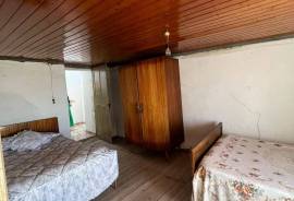 Excellent 6 Bed House For Sale in Taboada Galicia