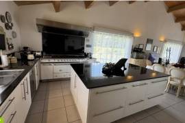 Stunning 6 bed Villa For Sale In Belveze-du-Razes Aude
