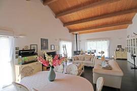 Stunning 6 bed Villa For Sale In Belveze-du-Razes Aude
