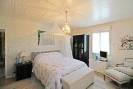 Stunning 6 bed Villa For Sale In Belveze-du-Razes Aude