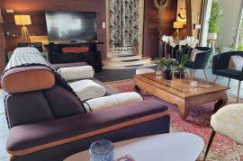 Excellent 7 bed House For Sale In Aumagne