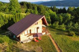 Excellent 1 Bed Log Cabin For Sale in Grozăvești