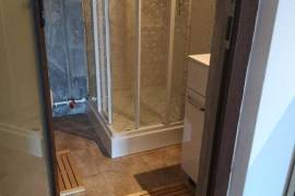 Excellent 1 Bed Log Cabin For Sale in Grozăvești