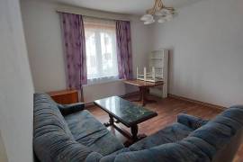 Building with 4 Apartments For Sale in Wilhelmsburg