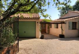 Luxury 3 bed Villa For Sale In Fayence Var
