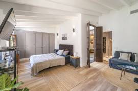 Luxury 4 Bed Townhouse For Sale in Soller Mallorca