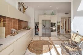 Luxury 4 Bed Townhouse For Sale in Soller Mallorca