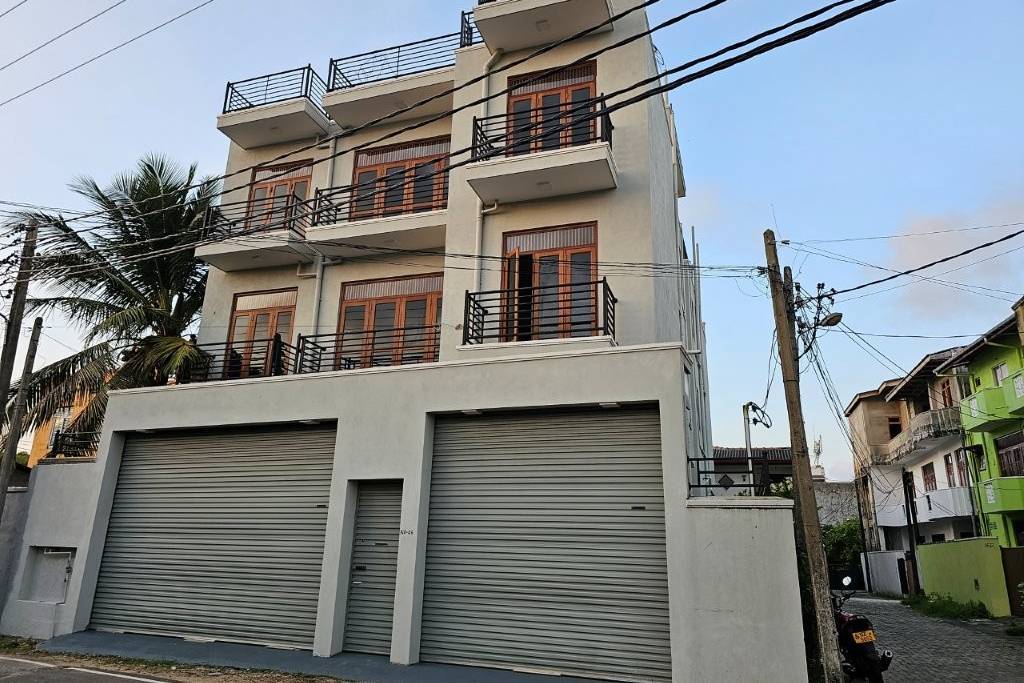 Luxury 12 Bed Condo Building For Sale In Colombo Sri