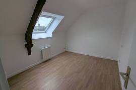 Flats / Apartments for rent - 2 rooms - 36 m2 - PLOERMEL - (56800)