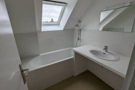 Flats / Apartments for rent - 2 rooms - 36 m2 - PLOERMEL - (56800)