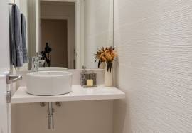 Luxury T4 192m2 | 2 Suites + 2 Bedrooms + Balcony | 3 Parking Spaces |