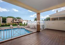 4-Bedroom Villa with Private Pool for Sale in Vilamoura