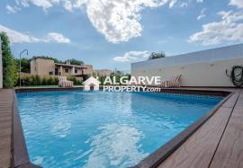 4-Bedroom Villa with Private Pool for Sale in Vilamoura