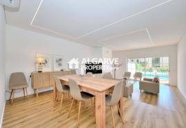 4-Bedroom Villa with Private Pool for Sale in Vilamoura