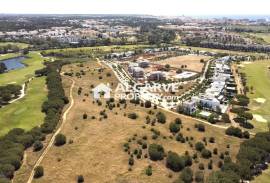 3-Bedroom Ground-Floor Apartment with Private Garden and Spacious Storage