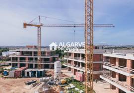 Exclusive T4 Penthouse with Private Rooftop & Sea Views – Vilamoura