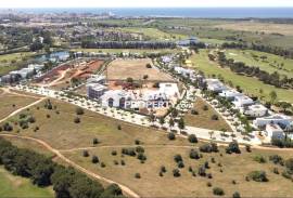 Luxury Living in Vilamoura with Gardens and Sea View Rooftop