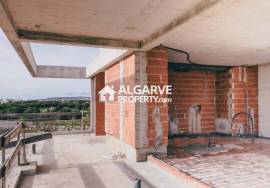 Luxury Living in Vilamoura with Gardens and Sea View Rooftop