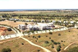 T2 Ground-Floor Apartment with Private Garden in Luxury Complex