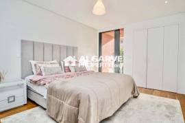 Luxury one bedroom apartment with private garden close to the Marina and Falésia Beach in Vilamoura, Algarve