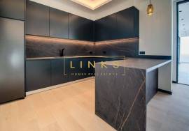 Contemporary 3-Bedroom Villa with Sea View and Exclusive Ambiance – Arco da Calheta
