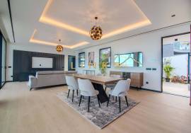 Contemporary 3-Bedroom Villa with Sea View and Exclusive Ambiance – Arco da Calheta