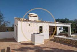 4 bedroom villa with swimming pool for annual rental
