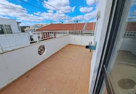 3+1 BEDROOM PENTHOUSE, GARAGE AND STORAGE ROOM LOULÉ CENTRO