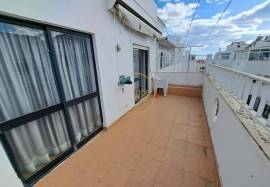 3+1 BEDROOM PENTHOUSE, GARAGE AND STORAGE ROOM LOULÉ CENTRO