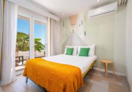 3 bedroom apartment next to the beach - short and medium term rentals.