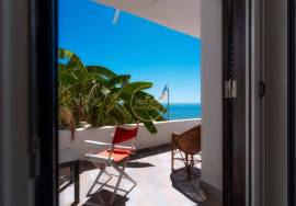3 bedroom apartment next to the beach - short and medium term rentals.