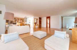 Single 9 Bedroom Villa in Vale do Lobo