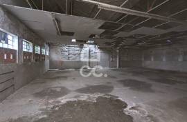 Warehouse with 254m² in Gondar – Close to the Access to the Motorway and the Center of Guimarães