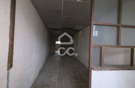 Warehouse with 254m² in Gondar – Close to the Access to the Motorway and the Center of Guimarães