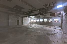 Warehouse with 254m² in Gondar – Close to the Access to the Motorway and the Center of Guimarães