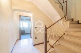 Detached 4 Bedroom House in São Mamede do Coronado, Trofa