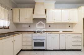 Detached 4 Bedroom House in São Mamede do Coronado, Trofa