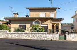 Detached 4 Bedroom House in São Mamede do Coronado, Trofa