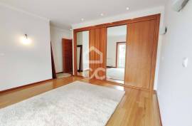 3 bedroom terraced house with terrace in Lousado, Vila Nova de Famalicão