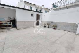 3 bedroom terraced house with terrace in Lousado, Vila Nova de Famalicão