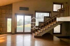Detached Single-Family House with Pool and Garden — Plot of 1,240 m² in Guimarães
