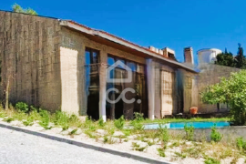 Detached Single-Family House with Pool and Garden — Plot of 1,240 m² in Guimarães