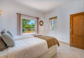 Stunning 5-Bedroom Villa with Heated Pool | Presa de Moura, Carvoeiro