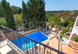 Stunning 5-Bedroom Villa with Heated Pool | Presa de Moura, Carvoeiro