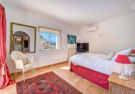 Beautiful 3-Bedroom Villa with Pool & Spacious Outdoor Living | Gramacho Golf Resort, Carvoeiro