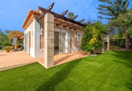 Beautiful 3-Bedroom Villa with Pool & Spacious Outdoor Living | Gramacho Golf Resort, Carvoeiro