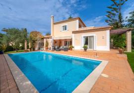 Beautiful 3-Bedroom Villa with Pool & Spacious Outdoor Living | Gramacho Golf Resort, Carvoeiro