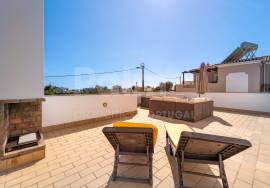 Elegant 4-Bedroom Villa | Heated Pool & AL License | Walking Distance to the Beach | Carvoeiro