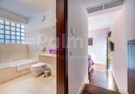 Elegant 4-Bedroom Villa | Heated Pool & AL License | Walking Distance to the Beach | Carvoeiro