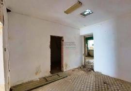 2-Bedroom House (Ruin) plus Independent Studio | Beringel, Beja